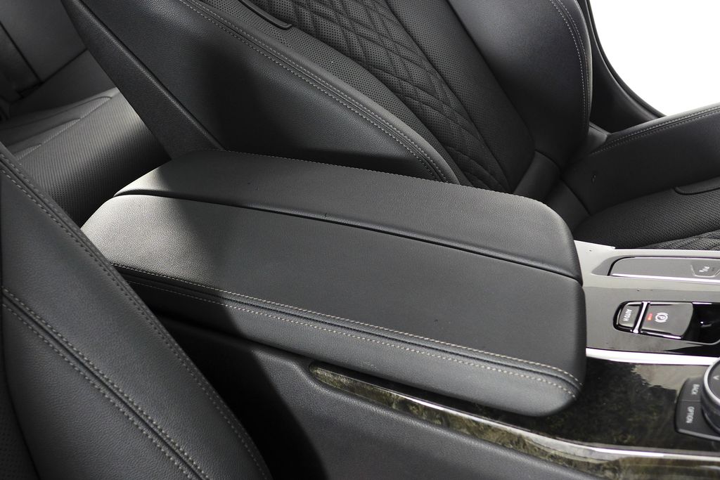 Thumbnail: 2023 BMW 5 Series - 16