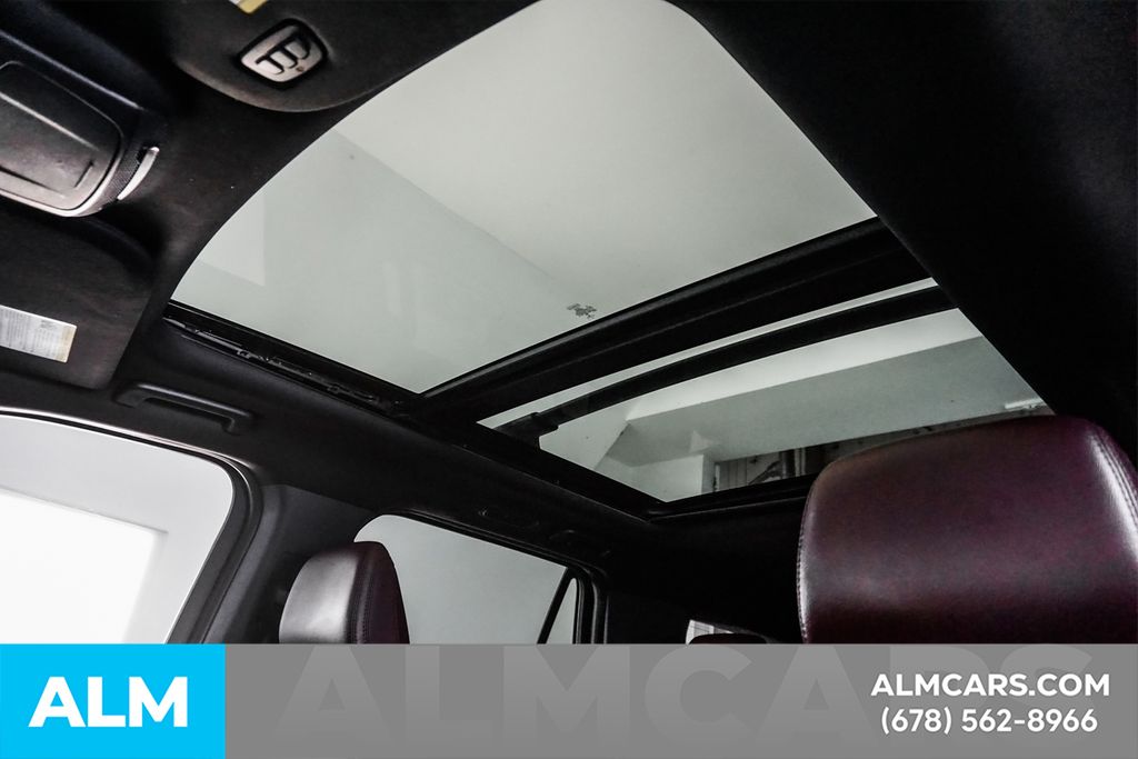Used 2022 White Ford Limited image 33