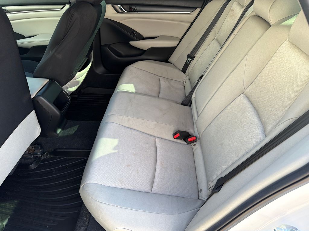 Used 2022 White Honda LX image 16