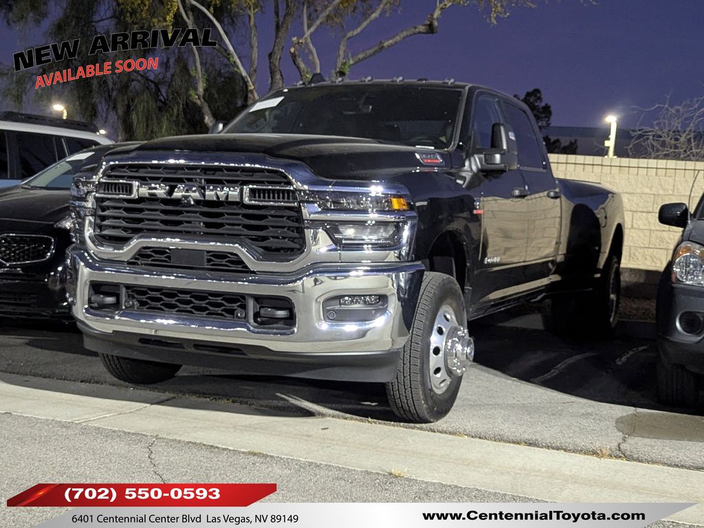 2025 RAM 3500 Big Horn Crew Cab LB DRW 4WD