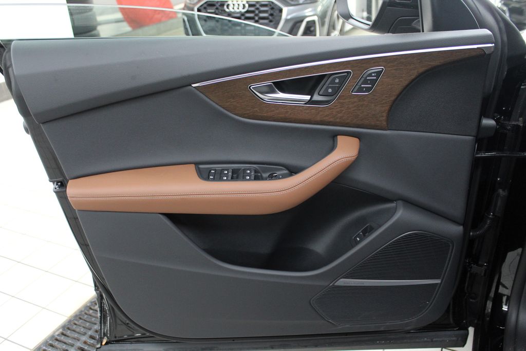 2025 Audi Q8 Premium Plus 15