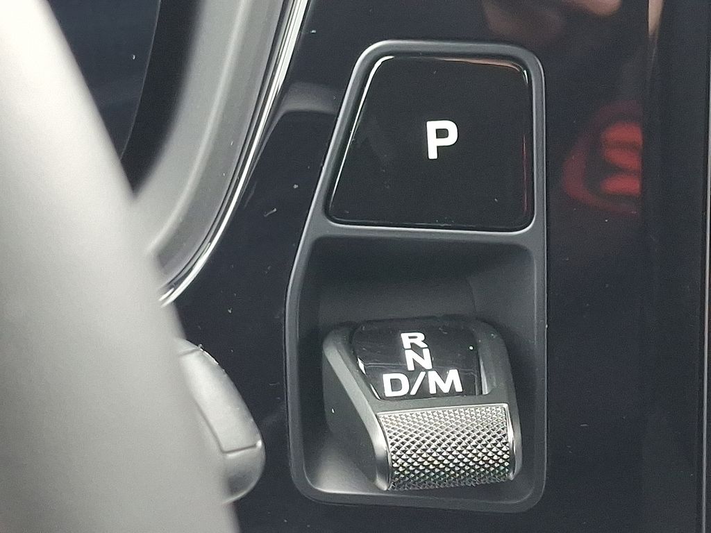 Thumbnail: 2025 Porsche  - 16