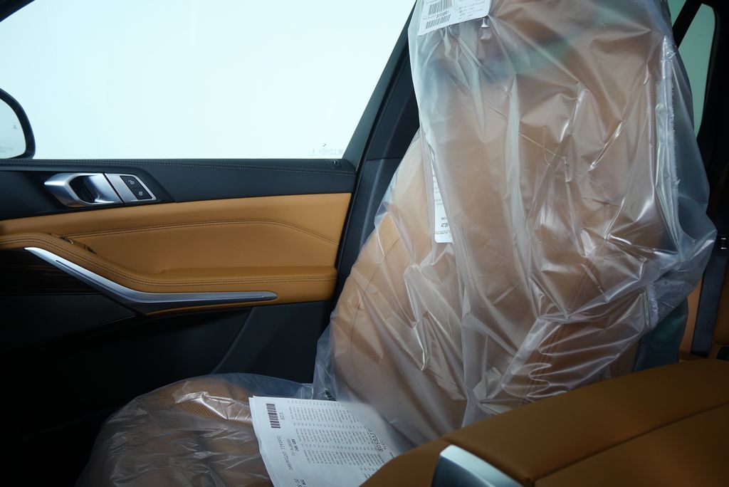 Thumbnail: 2026 BMW X5 - 23