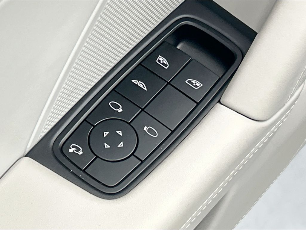 Thumbnail: 2026 Porsche 911 - 29