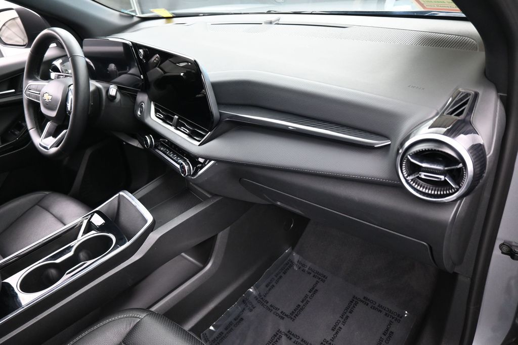 Used 2025 Sterling Gray Metallic Chevrolet LT image 38