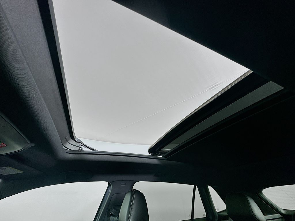 Used 2022 Gray Volkswagen 3.6L V6 SEL R-Line image 21