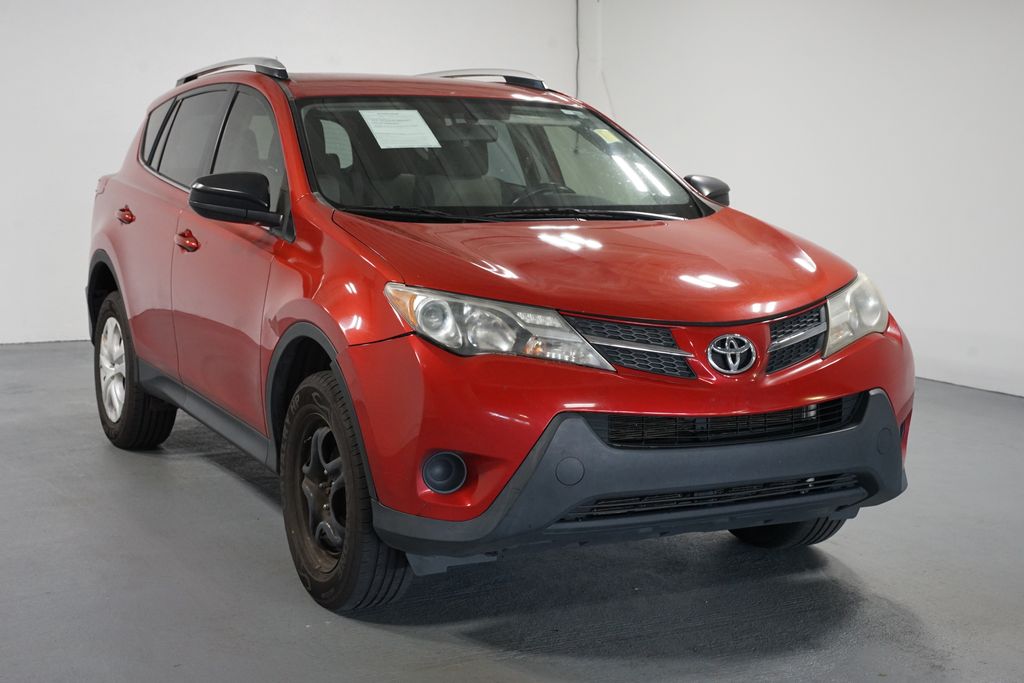 Thumbnail: 2015 Toyota RAV4 - 3