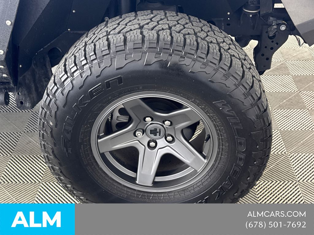 Used 2023 Black Jeep Sport image 16