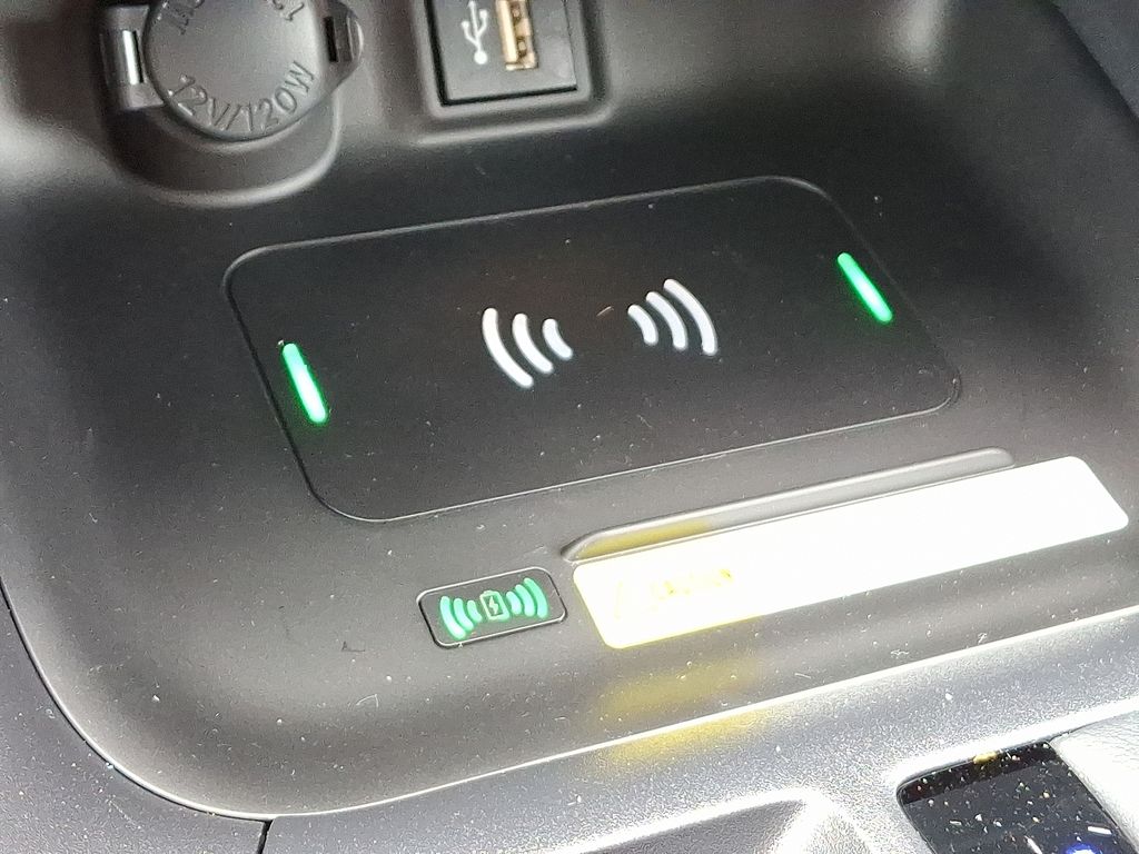 Thumbnail: 2025 Toyota RAV4 - 26