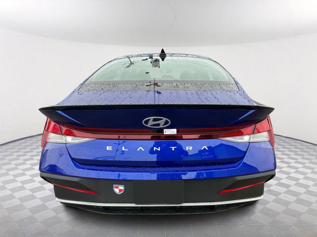2025 Hyundai Elantra SEL Sport - 6
