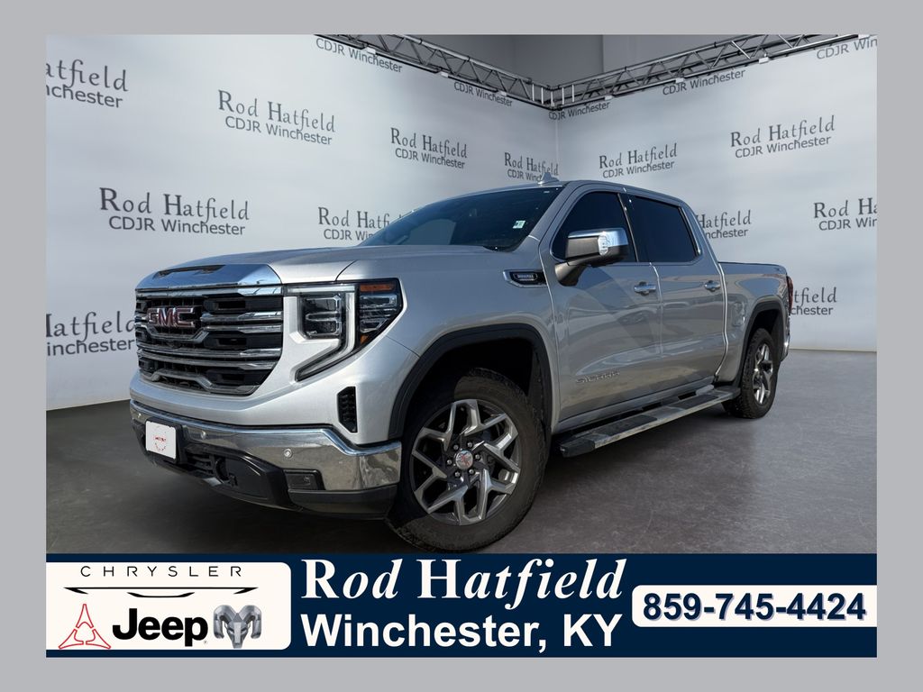 2022 GMC Sierra 1500 SLT Crew Cab 4WD