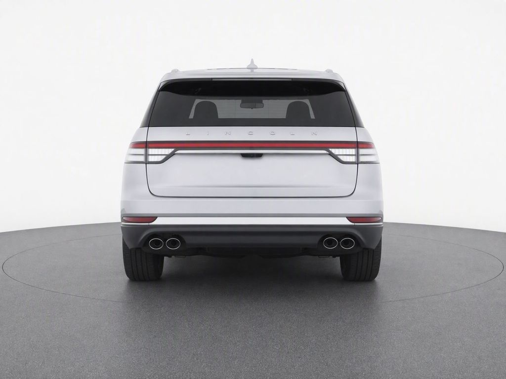 Used 2020 Silver Lincoln Reserve image 6