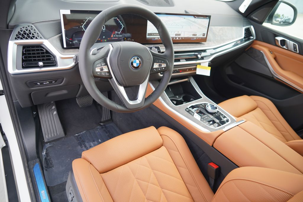 Thumbnail: 2026 BMW X5 - 12