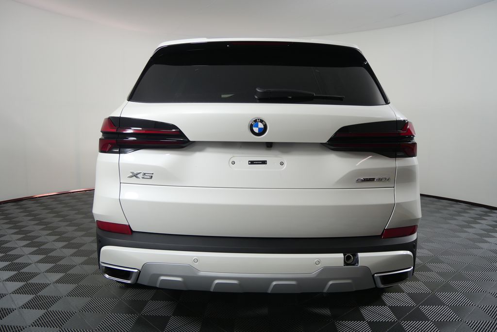 Thumbnail: 2026 BMW X5 - 4