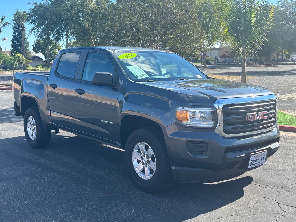 Thumbnail: 2016 GMC Canyon - 3