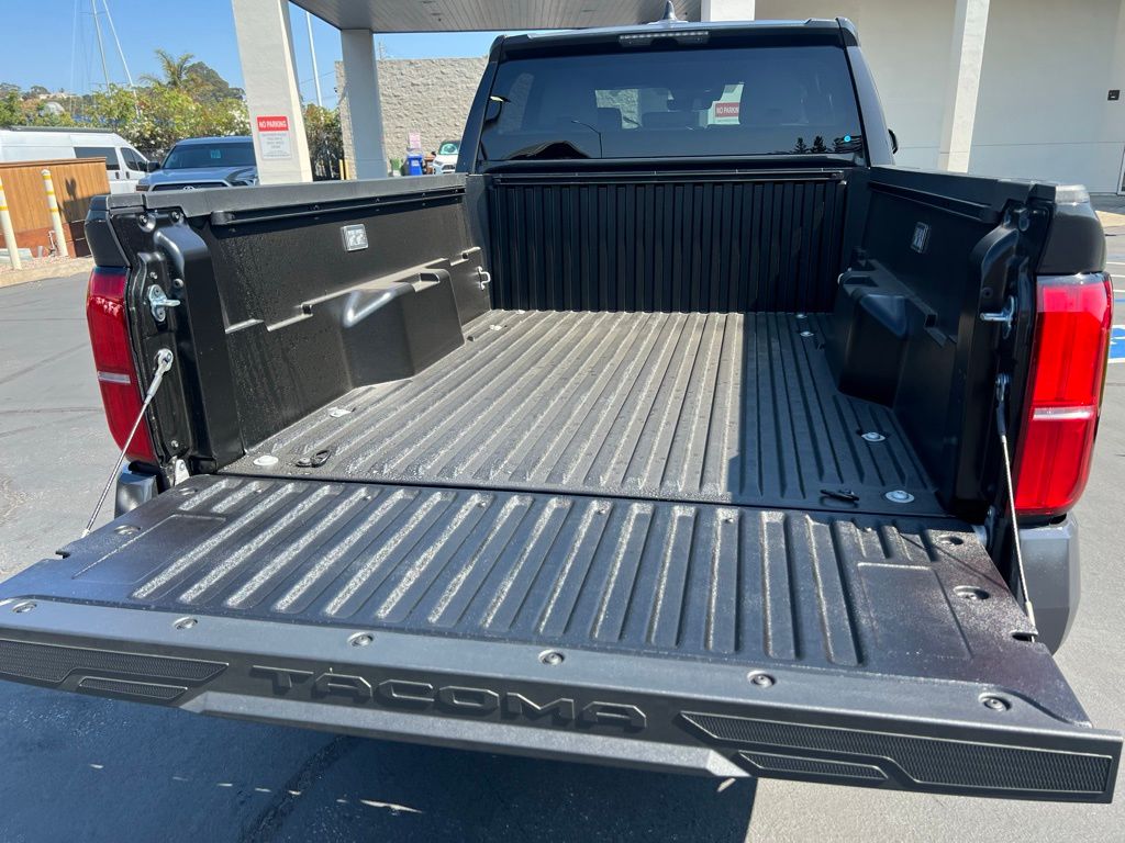 2025 Toyota Tacoma SR5 Double Cab photo 10