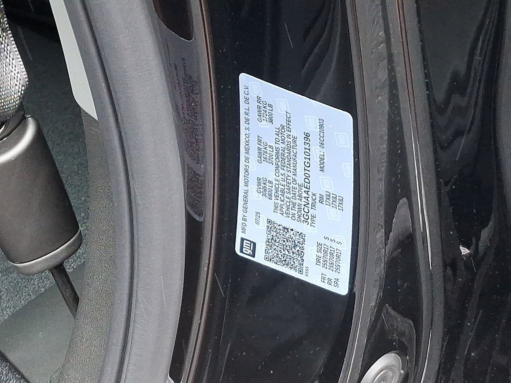 Thumbnail: 2026 Chevrolet Silverado 1500 - 9