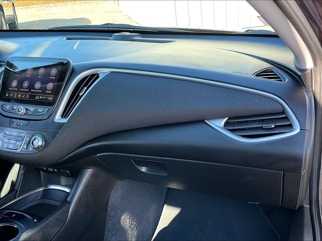 2022 Chevrolet Malibu — photo 13