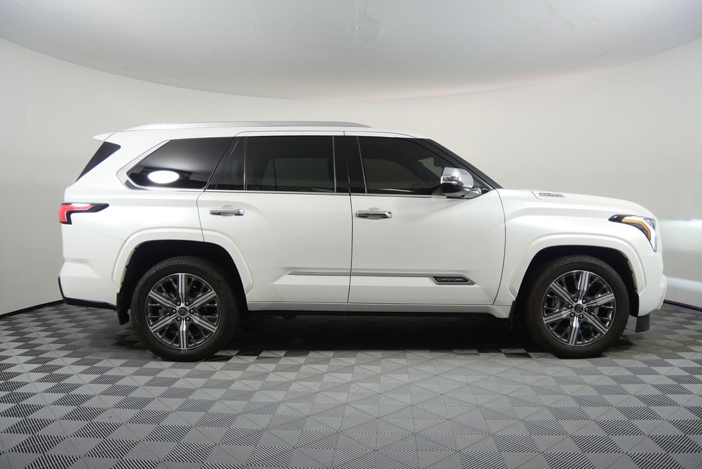 Thumbnail: 2023 Toyota Sequoia - 2