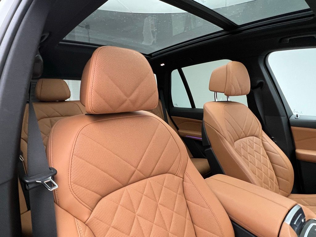 Thumbnail: 2024 BMW X5 - 7