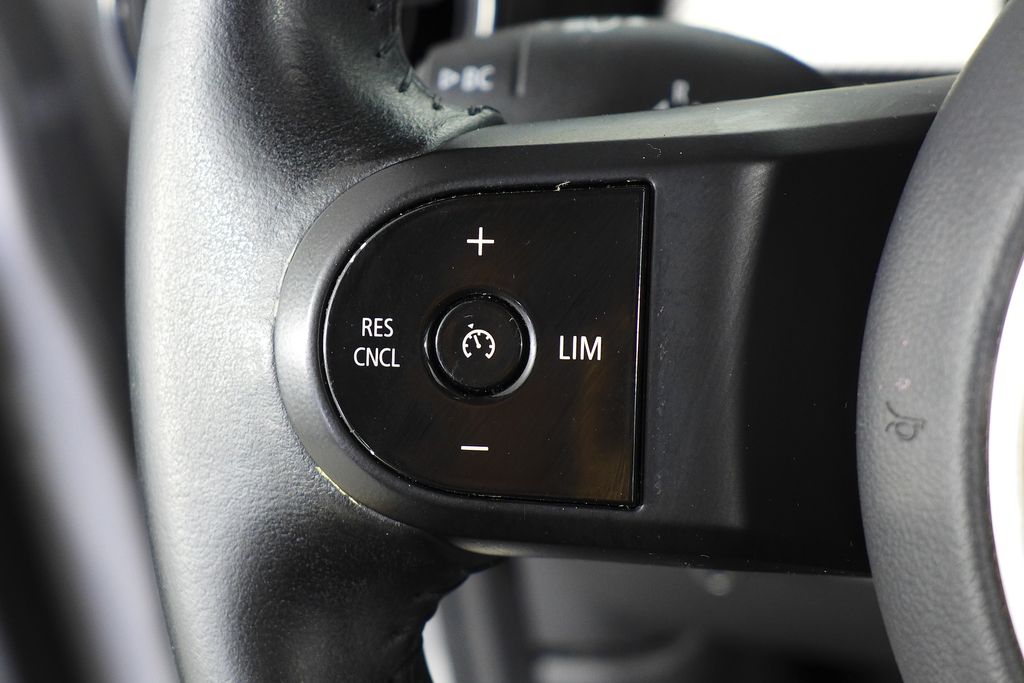 Thumbnail: 2023 MINI Cooper - 28