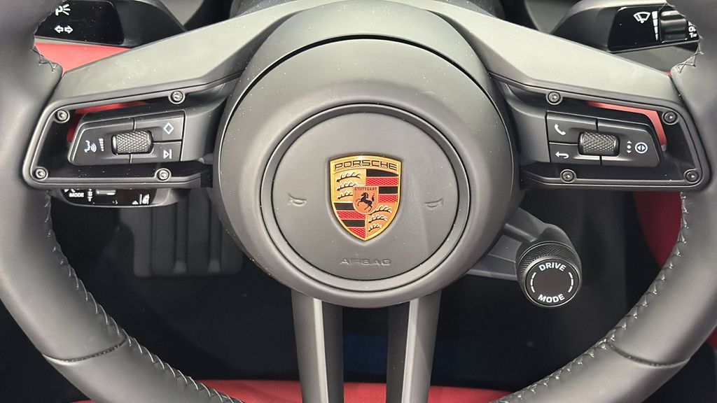Thumbnail: 2025 Porsche Macan - 18