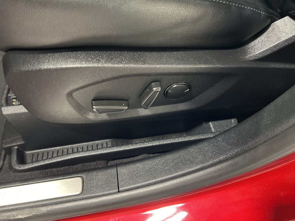 used 2024 Ford Edge car, priced at $26,815