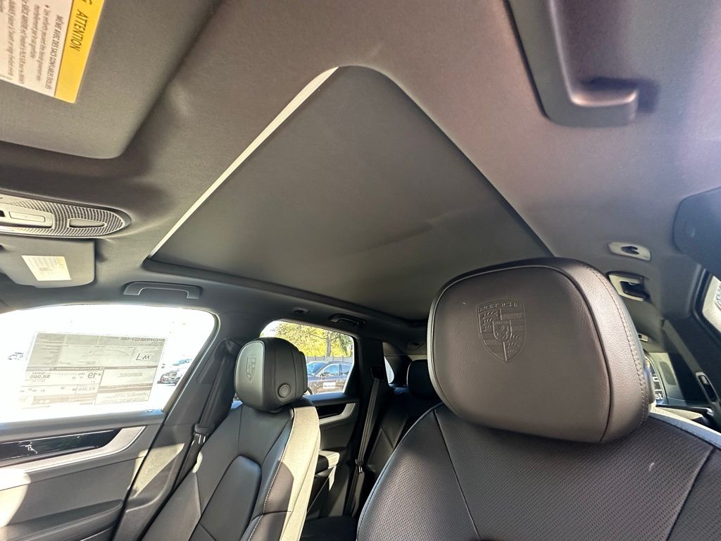 Thumbnail: 2026 Porsche Cayenne - 20