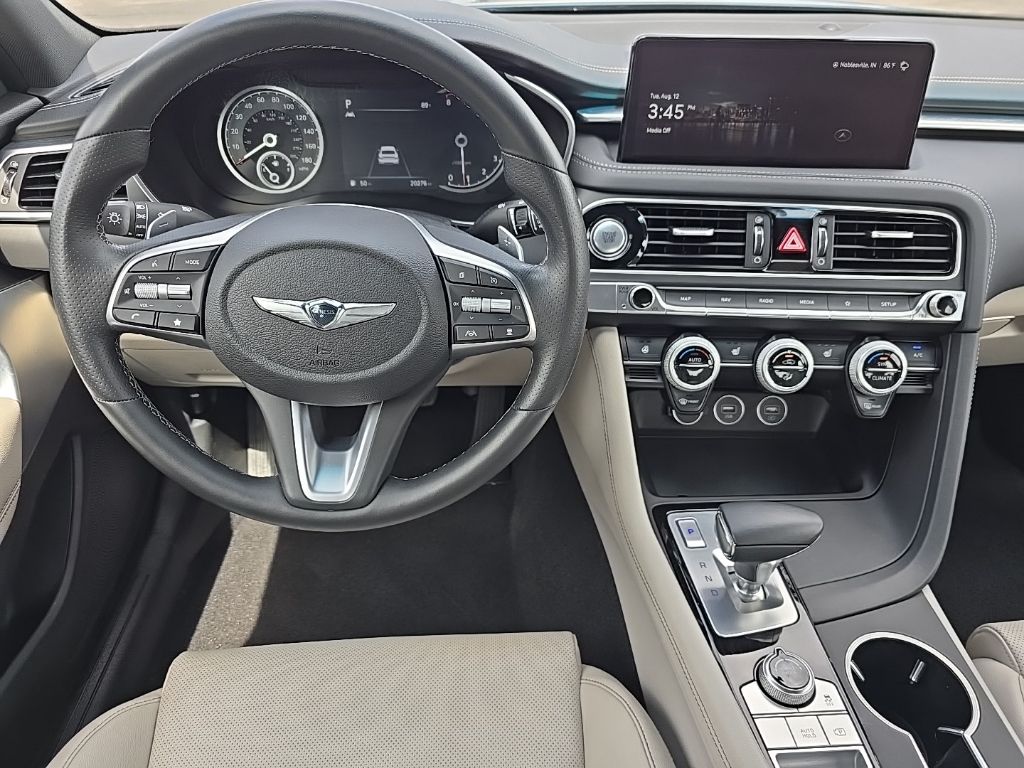 Thumbnail: 2023 Genesis G70 - 30