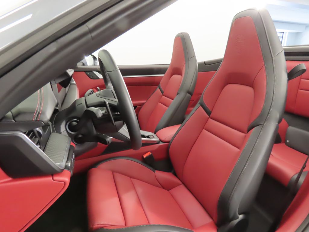 Thumbnail: 2025 Porsche 911 - 5