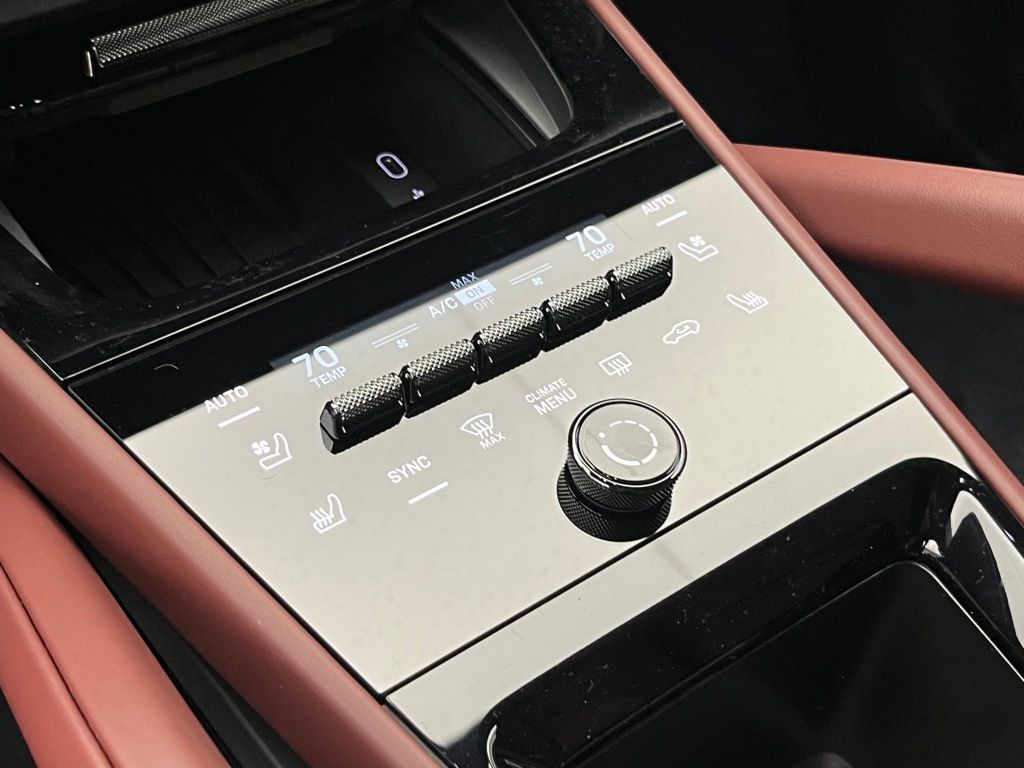 Thumbnail: 2026 Porsche Cayenne - 16