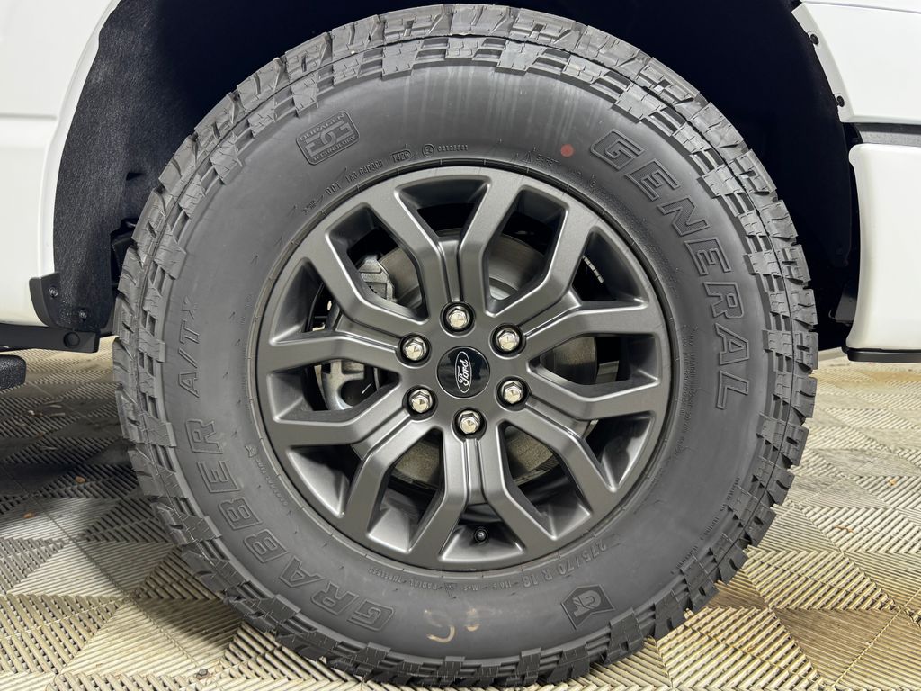 New 2026 White Ford Tremor image 15