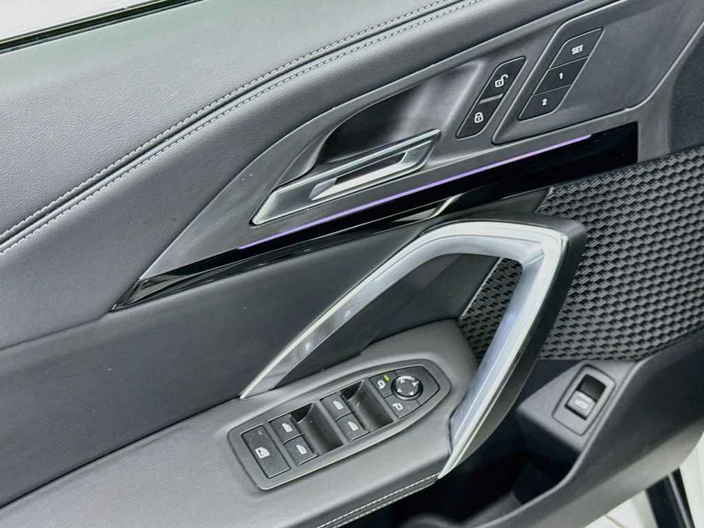 Thumbnail: 2025 BMW X1 - 20