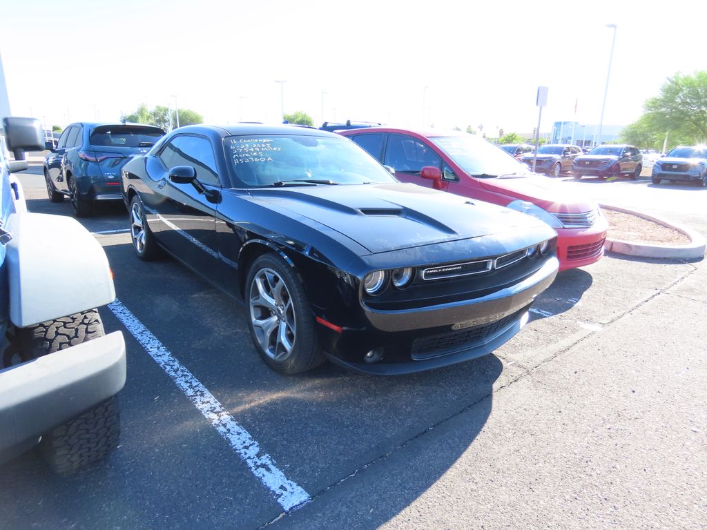 Thumbnail: 2016 Dodge Challenger - 3