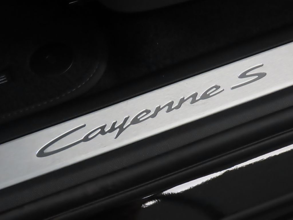 2024 Porsche Cayenne S 39