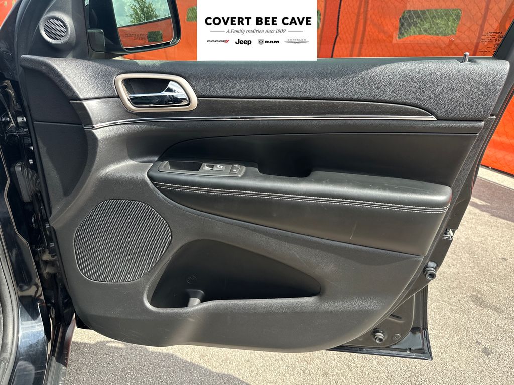 Used Car 2017 Jeep Grand Cherokee  Limited For Sale Under $15,000 In Austin, Texas