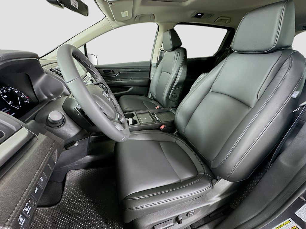 Thumbnail: 2026 Honda Odyssey - 15