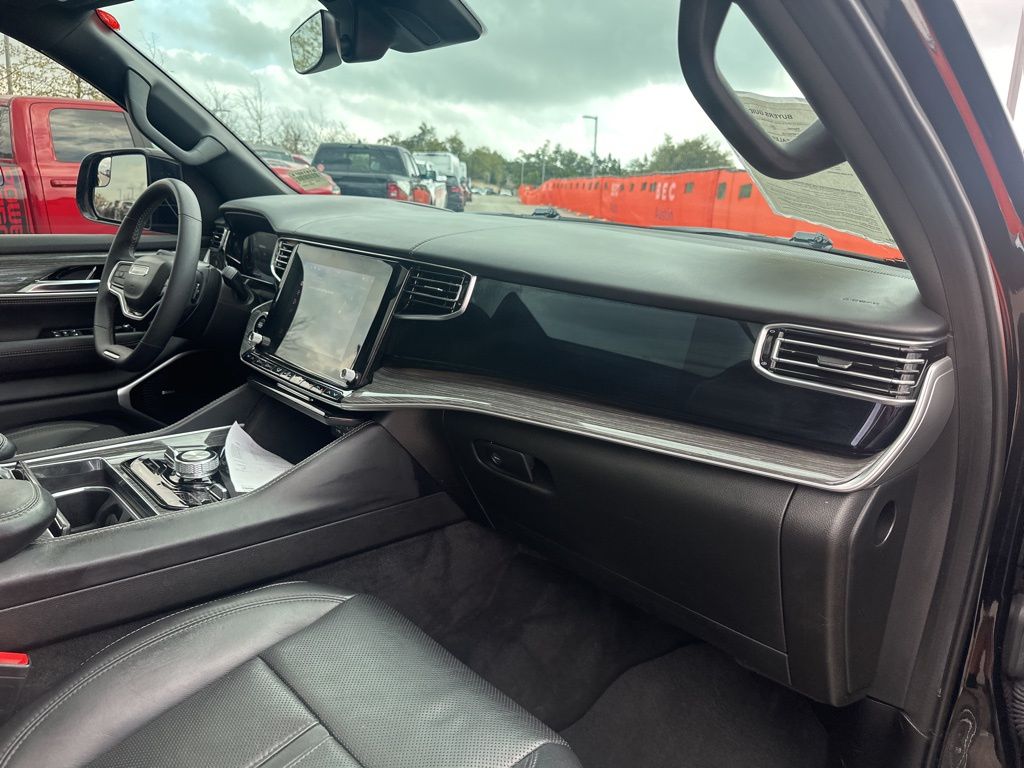 Used Car 2022 Jeep Wagoneer  Series Iii For Sale Under $50,000 In Austin, Texas