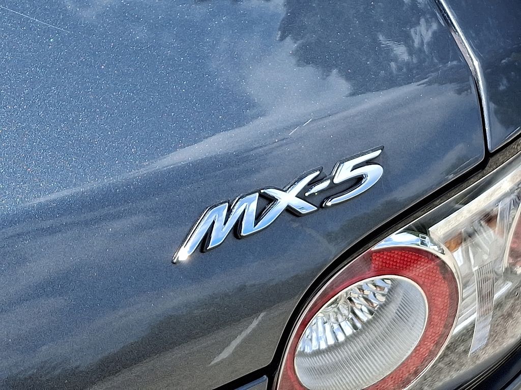 Thumbnail: 2006 Mazda MX-5 Miata - 31