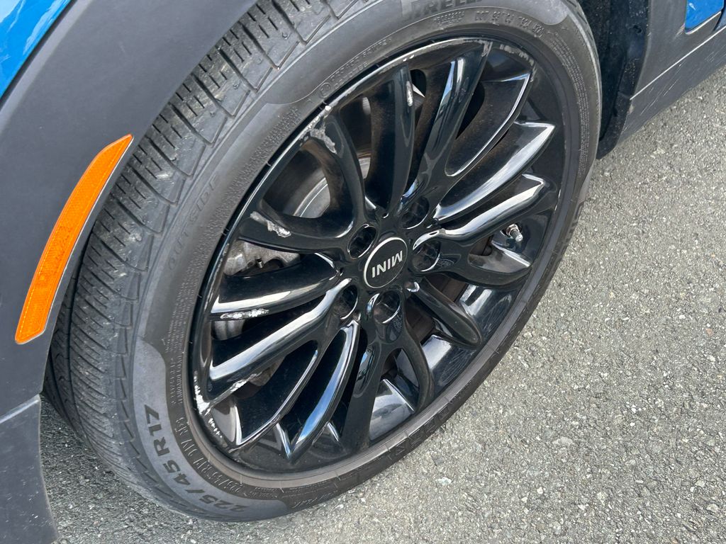 Thumbnail: 2023 MINI Cooper Clubman - 3