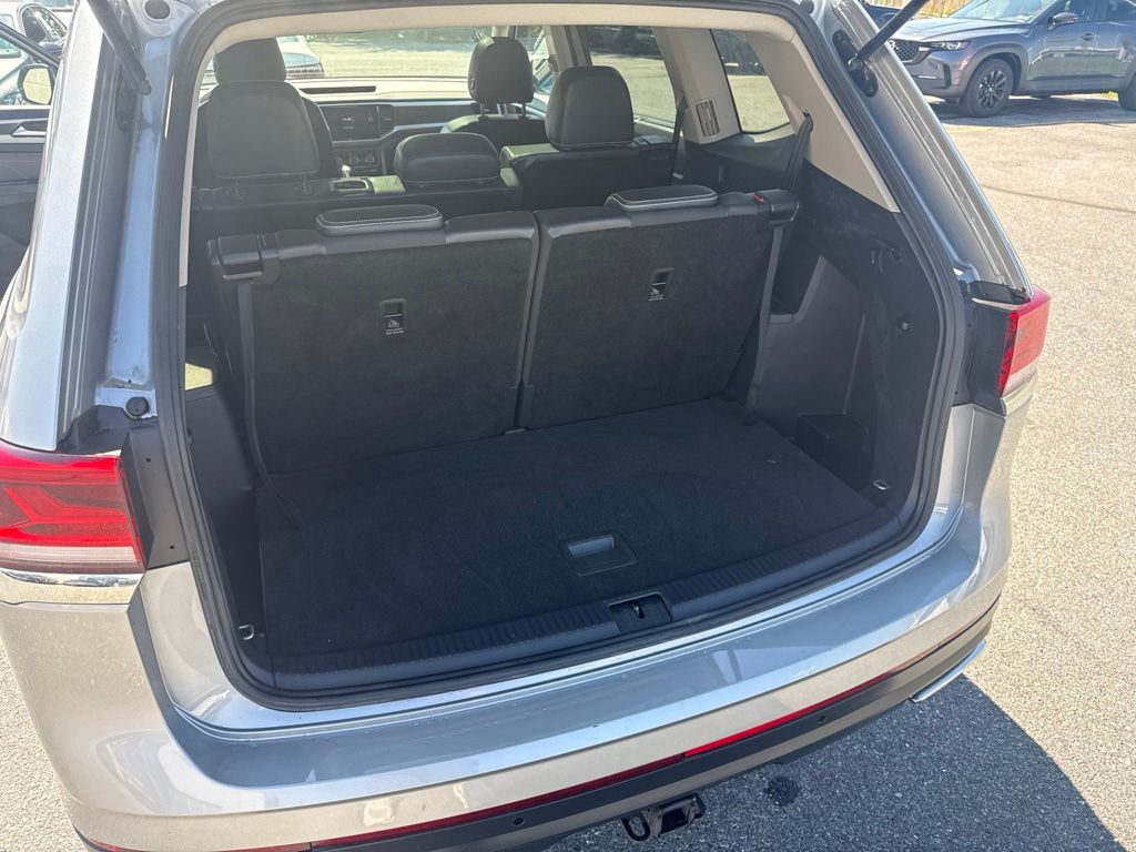 2022 Volkswagen Atlas 3.6L V6 SE w/Technology Silver at Sutliff Volkswagen
