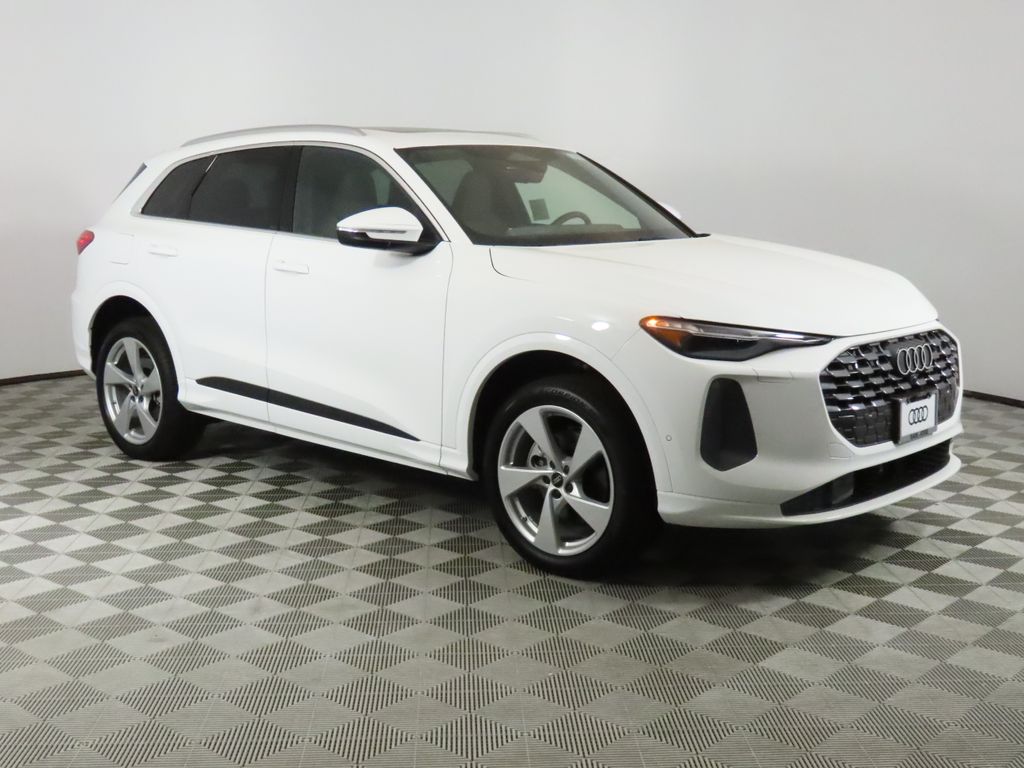 Thumbnail: 2025 Audi Q5 - 7