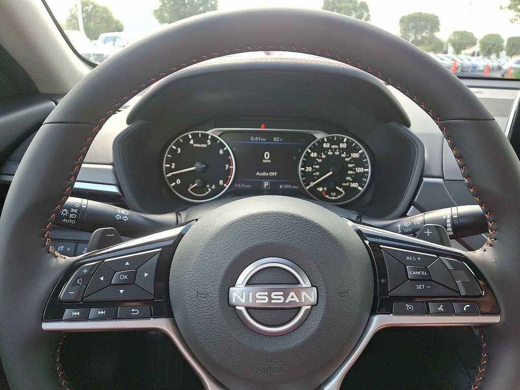 Thumbnail: 2025 Nissan Altima - 9