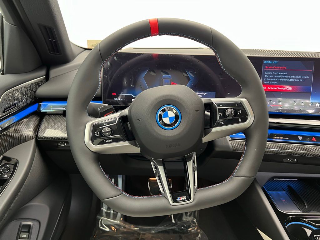 2025 BMW i5 M60 17