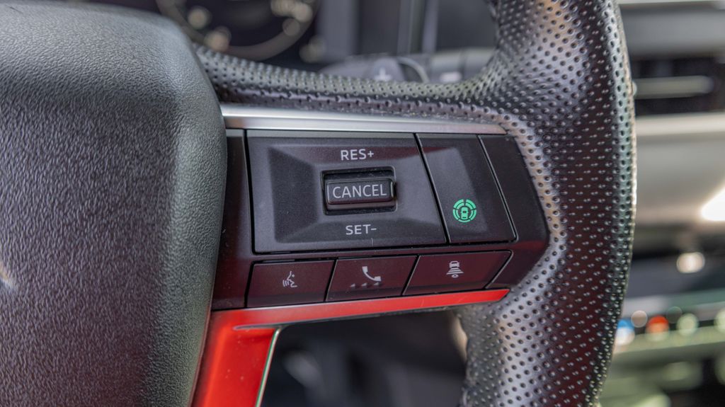 Used 2024 Mitsubishi Outlander SEL 4D Sport Utility