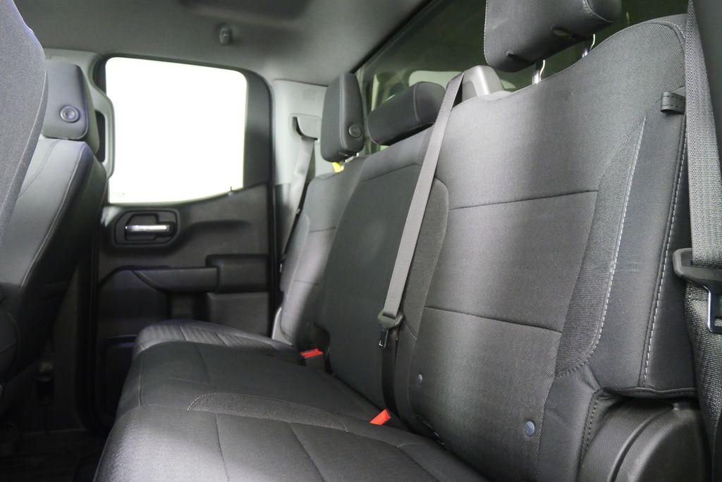 Thumbnail: 2020 Chevrolet Silverado 1500 - 16