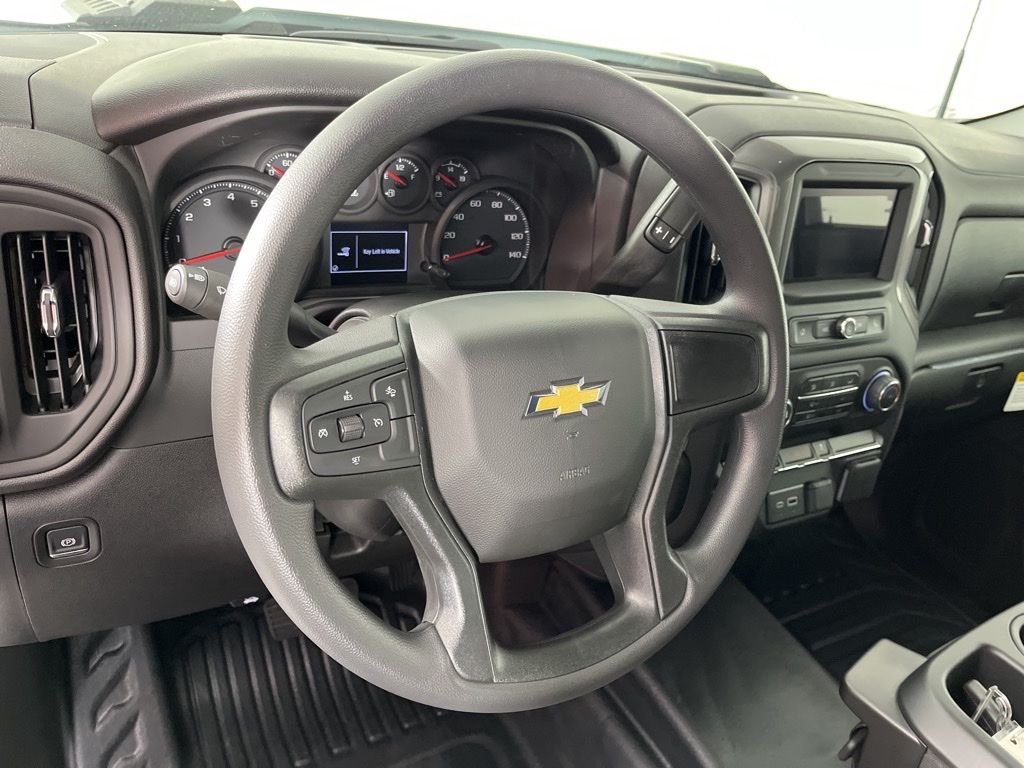 Thumbnail: 2026 Chevrolet Silverado 2500 - 26