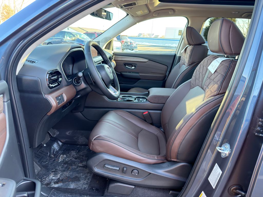 Thumbnail: 2026 Honda Pilot - 18