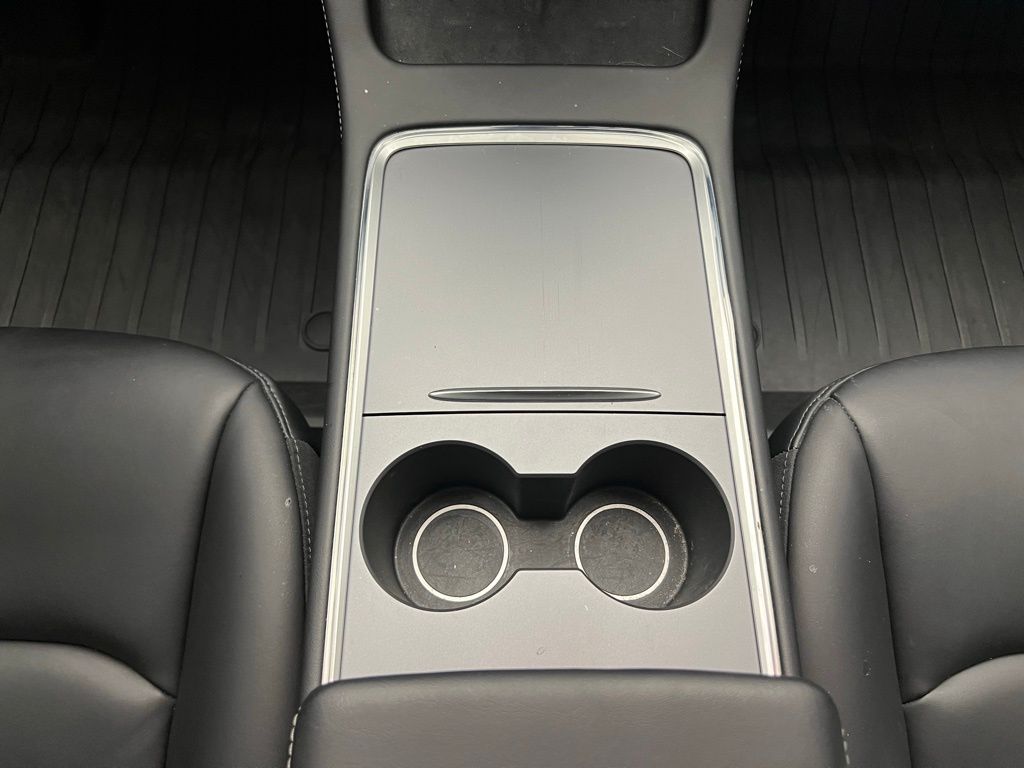 Thumbnail: 2023 Tesla Model 3 - 10