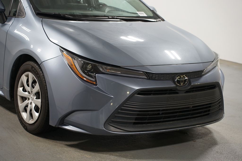 Thumbnail: 2023 Toyota Corolla - 4